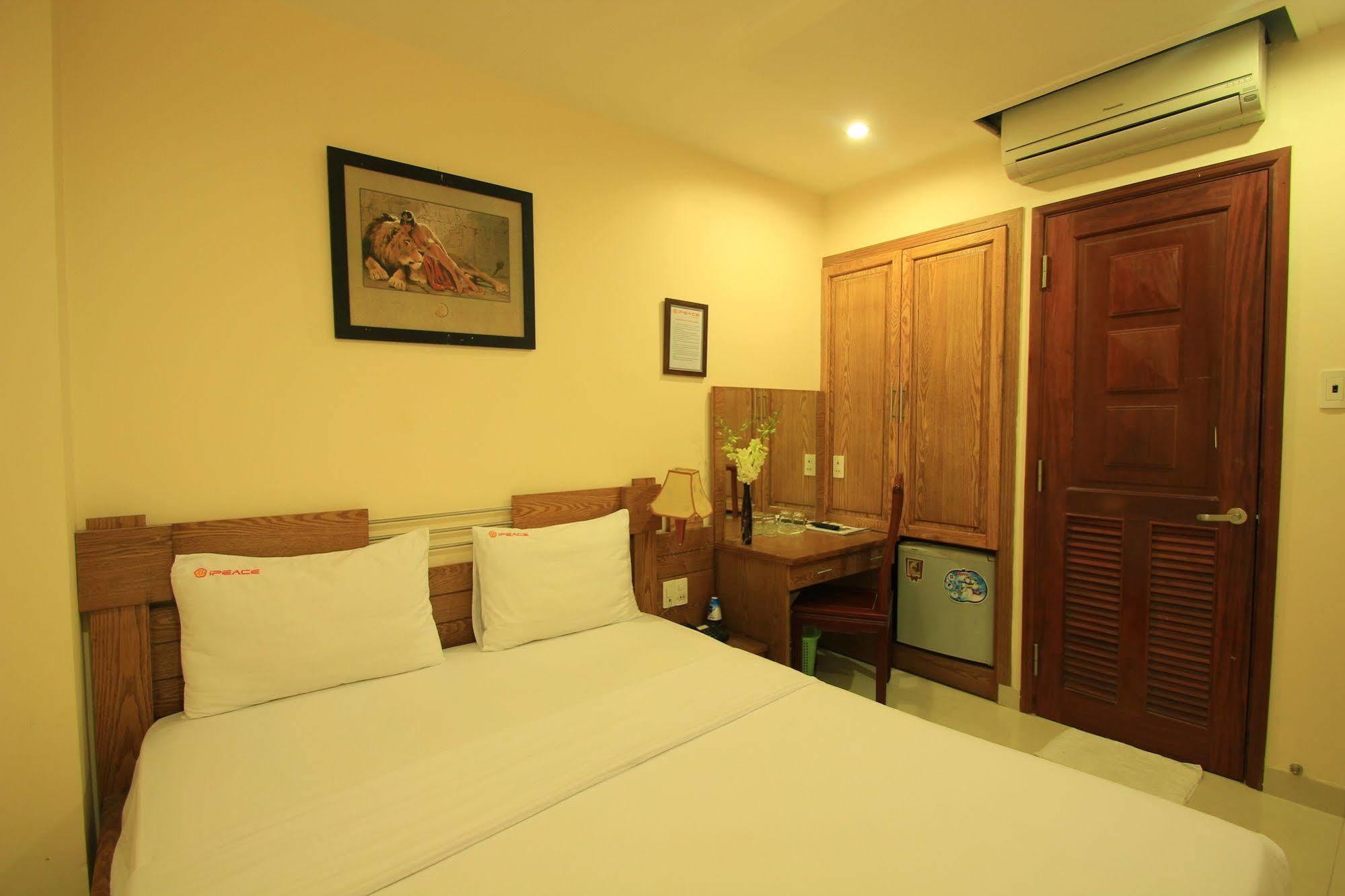 Ipeace Hotel - Bui Vien Walking Street Ho Chi Minh Zewnętrze zdjęcie