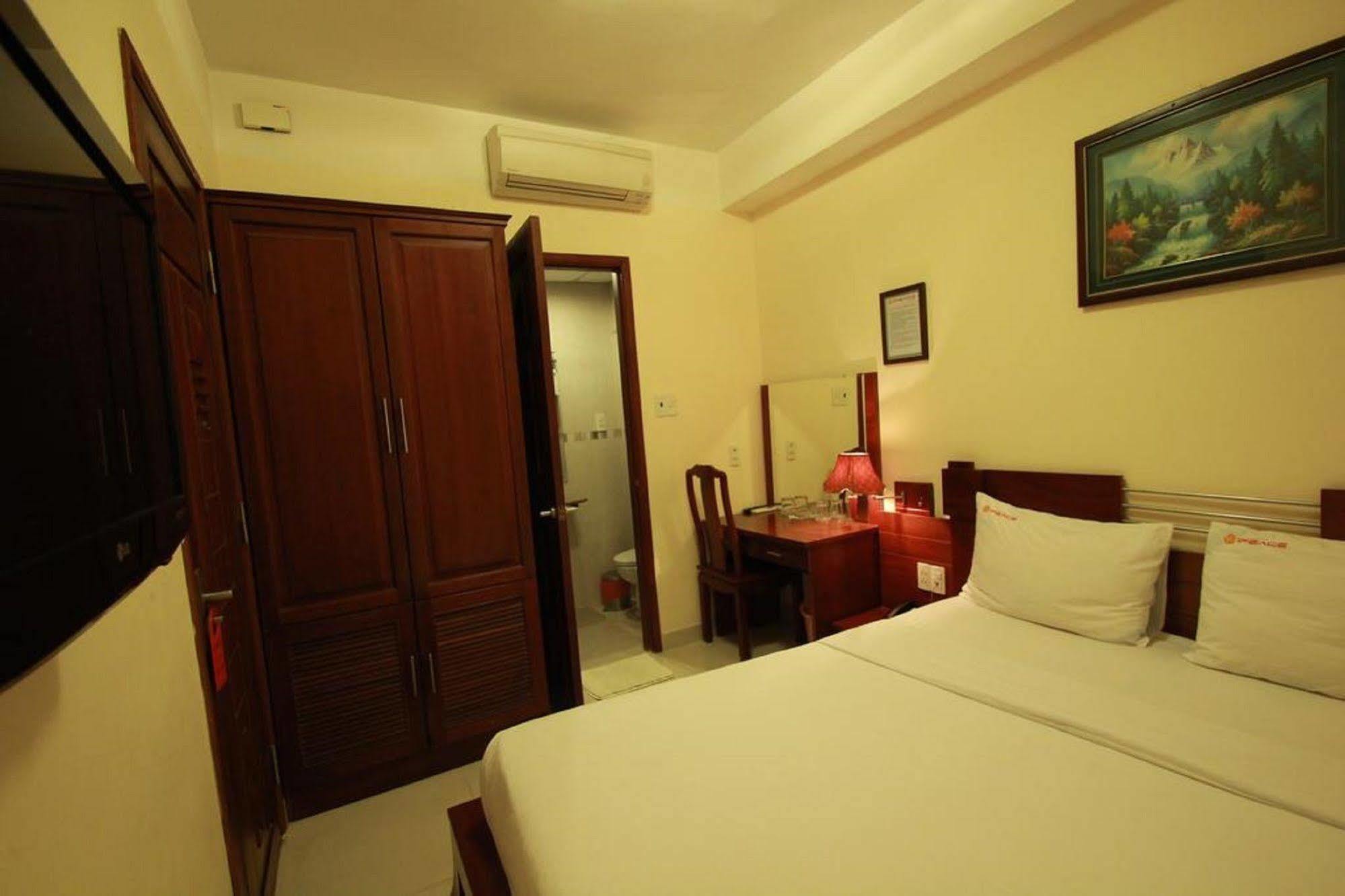 Ipeace Hotel - Bui Vien Walking Street Ho Chi Minh Zewnętrze zdjęcie